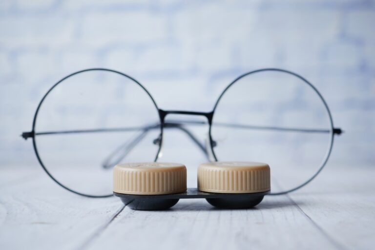 The Comprehensive Guide To Transition Lenses: Benefits And Advantages