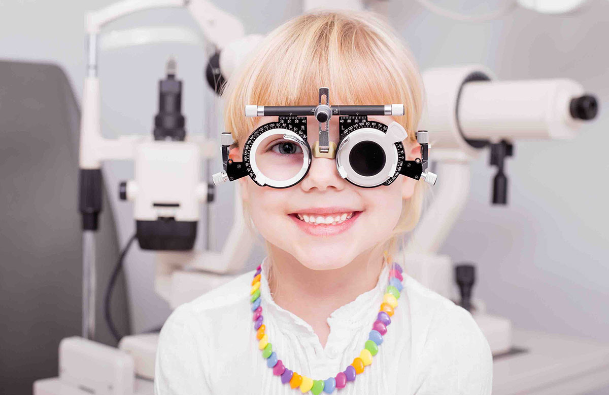 Ultimate Guide To Choosing Eyeglasses: Akal Optical’S Expertise